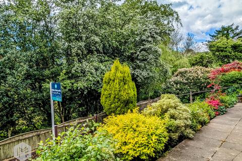 8 Brookside Walk, Radcliffe, Manchester, M26 4JT