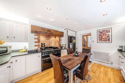 53 Bondgate, Harewood, Leeds, LS17 9LN