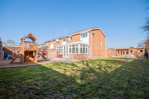 4 bedroom semi-detached house for sale, Osea Way, Springfield, Chelmsford