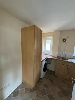 2 bedroom flat to rent, English Street, Peterborough