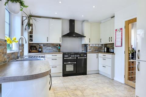 5 Willow Way, Hauxton, Cambridge, CB22 5JB