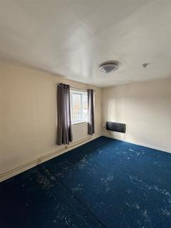 2 bedroom flat to rent, English Street, Peterborough