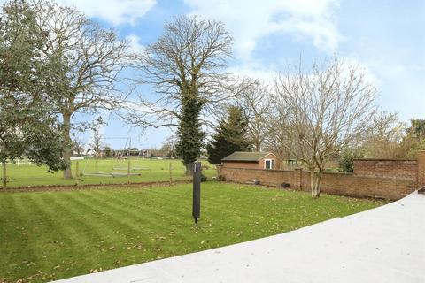 4 bedroom detached house for sale, Loxley Road, Stratford-Upon-Avon