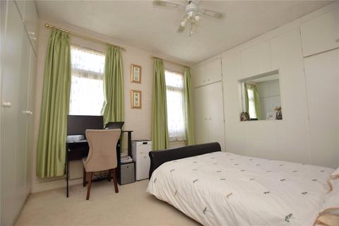 58 Albany Road, Romford, RM6 6BP
