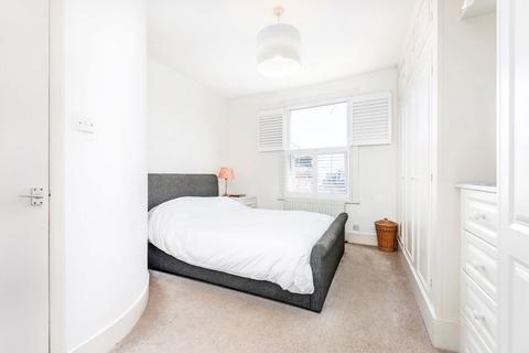 2 bedroom flat to rent, Percy Road, London W12