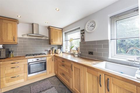 4 bedroom detached house for sale, Kinsbourne Close, Harpenden