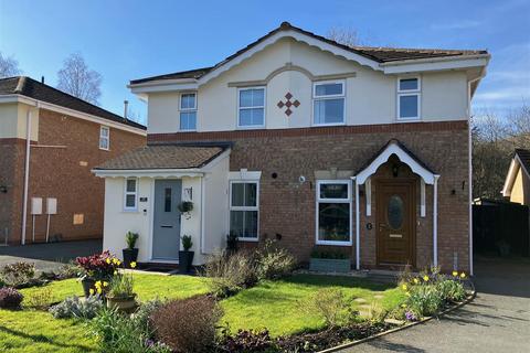 23 Bramble Close, Malvern, WR14 2UW