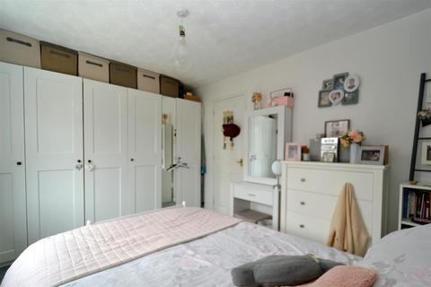 23 Bramble Close, Malvern, WR14 2UW