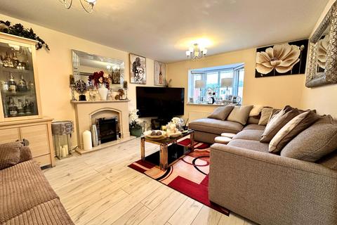 4 bedroom detached house for sale, Manor House Road, Wednesbury WS10