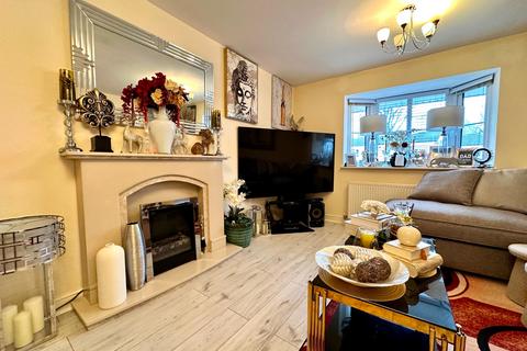 4 bedroom detached house for sale, Manor House Road, Wednesbury WS10