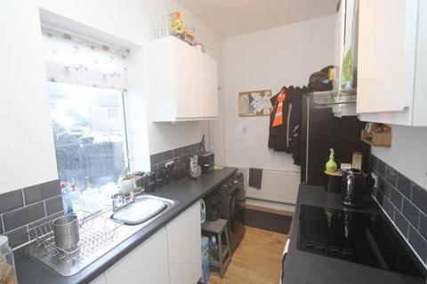 3 bedroom terraced house for sale, Lilian Street, Cutler Heights, Bradford