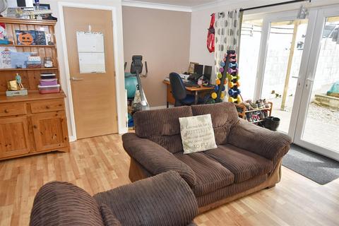 3 bedroom end of terrace house for sale, Wilkinson Gardens, Sandy Lane, Redruth