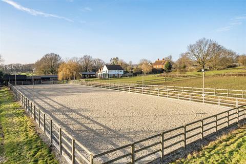 5 bedroom equestrian property for sale, Green Lane, Maidstone ME17