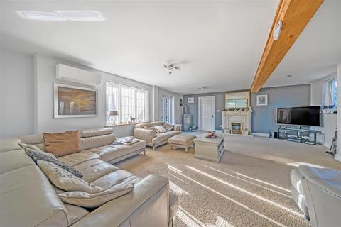 5 bedroom detached house for sale, Green Lane, Maidstone ME17
