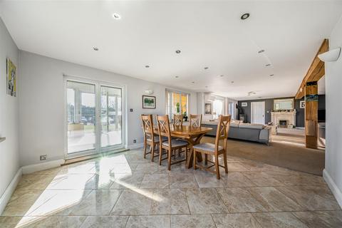 5 bedroom detached house for sale, Green Lane, Maidstone ME17