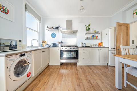 2 bedroom apartment for sale, Sackville Gardens, Hove, East Sussex