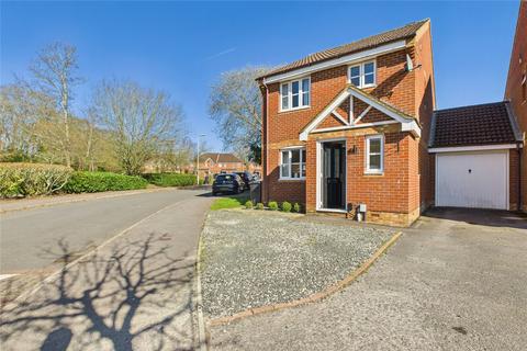 3 bedroom link detached house to rent, Browning Road, Church Crookham, Fleet, Hampshire, GU52