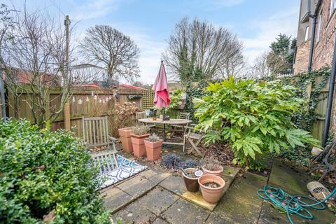 1 Beech Park Close, Riccall, York, YO19 6NL