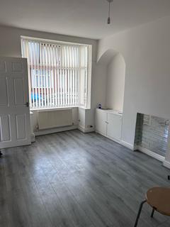 3 bedroom terraced house to rent, Lindale Road, Liverpool L7