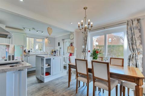 3 bedroom semi-detached house for sale, Crabmill Close, Easingwold, York