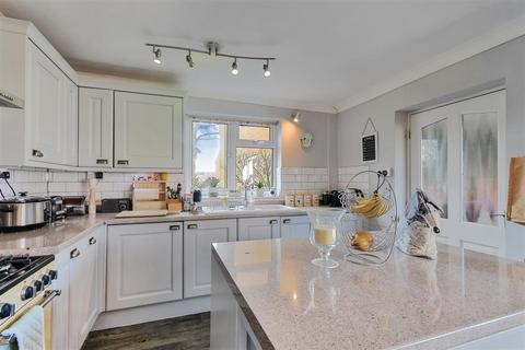 3 Crabmill Close, Easingwold, York, YO61 3BX