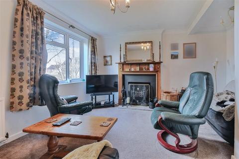 3 Crabmill Close, Easingwold, York, YO61 3BX