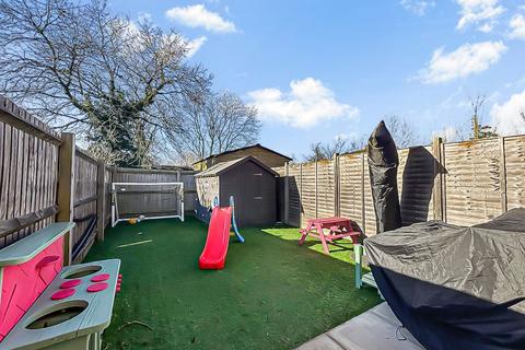 18 Ballis Square, Hardwicke, Gloucester, GL2 4DJ