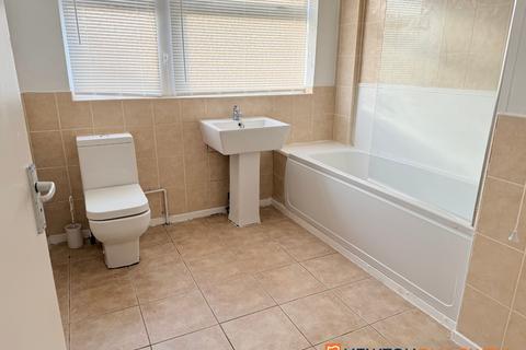 26 Blatherwick Road, Newark, NG24 2JY