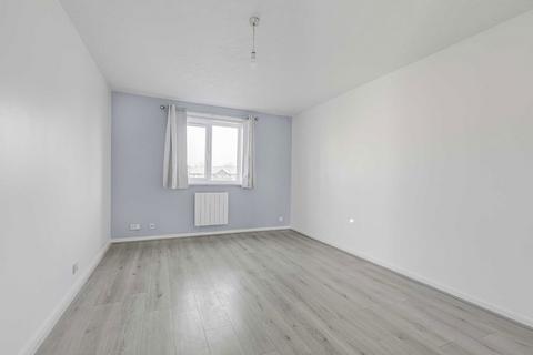 2 bedroom flat to rent, Evelyn Denington Road, London E6