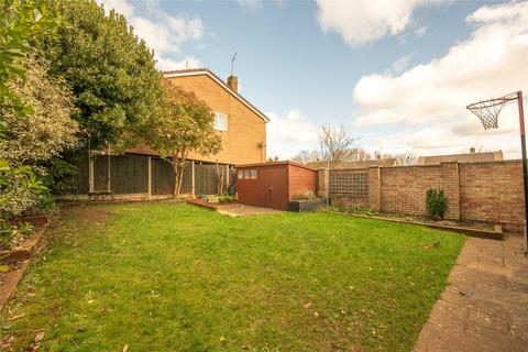 4 bedroom detached house for sale, Busby Close, Buckingham, Buckinghamshire, MK18