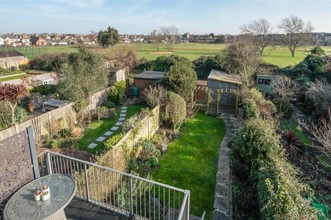 4 bedroom terraced house for sale, Island Wall, Whitstable