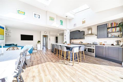 40 Ravenswood Avenue, Surbiton, KT6 7NP