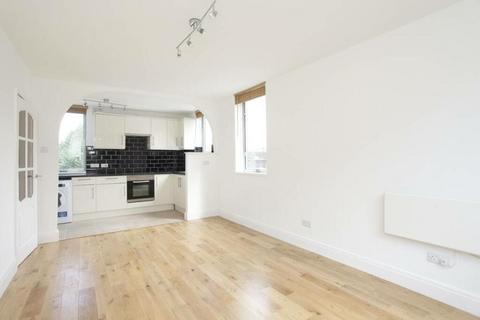 2 bedroom apartment to rent, Boundary Road, London NW8