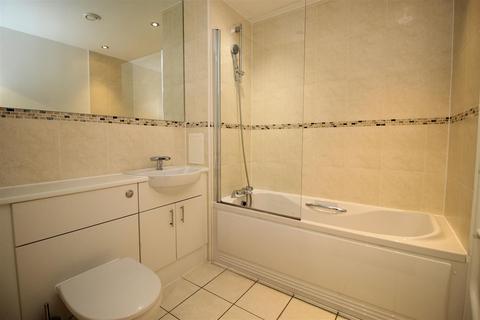 1 bedroom apartment to rent, Bradfield Close, Woking, Surrey, GU22