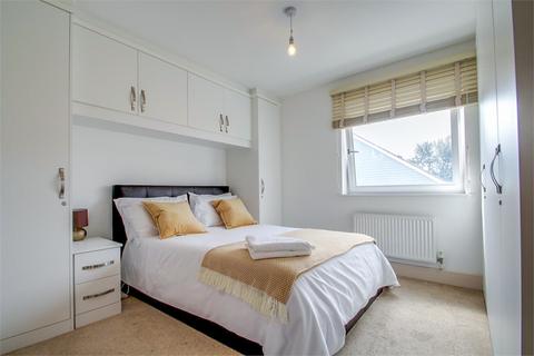 2 bedroom apartment to rent, Wraysbury Drive, Yiewsley, West Drayton UB7