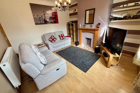 3 Blackpool Grove, Leeds, LS12 5NX
