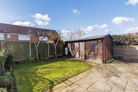 22 Emberson Way, North Weald, Epping, CM16 6DL
