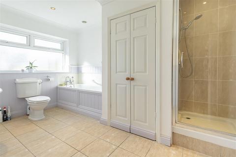 22 Emberson Way, North Weald, Epping, CM16 6DL
