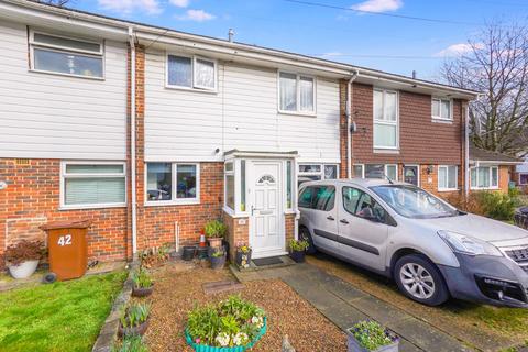 3 bedroom terraced house for sale, Capel Close, Rainham