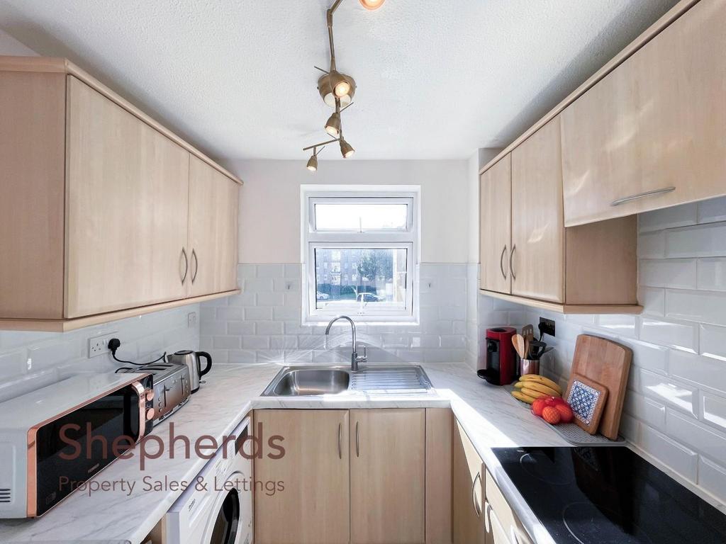 KITCHEN 2.jpg