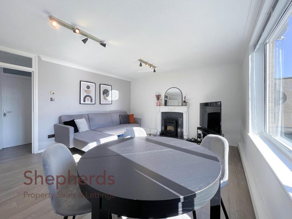 LIVING ROOM 2.jpg