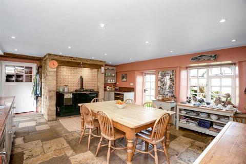 6 bedroom detached house for sale, Little Oakley