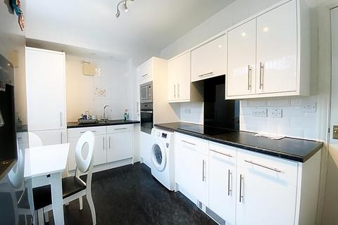 2 bedroom apartment for sale, Coldstream Gardens, Wallsend