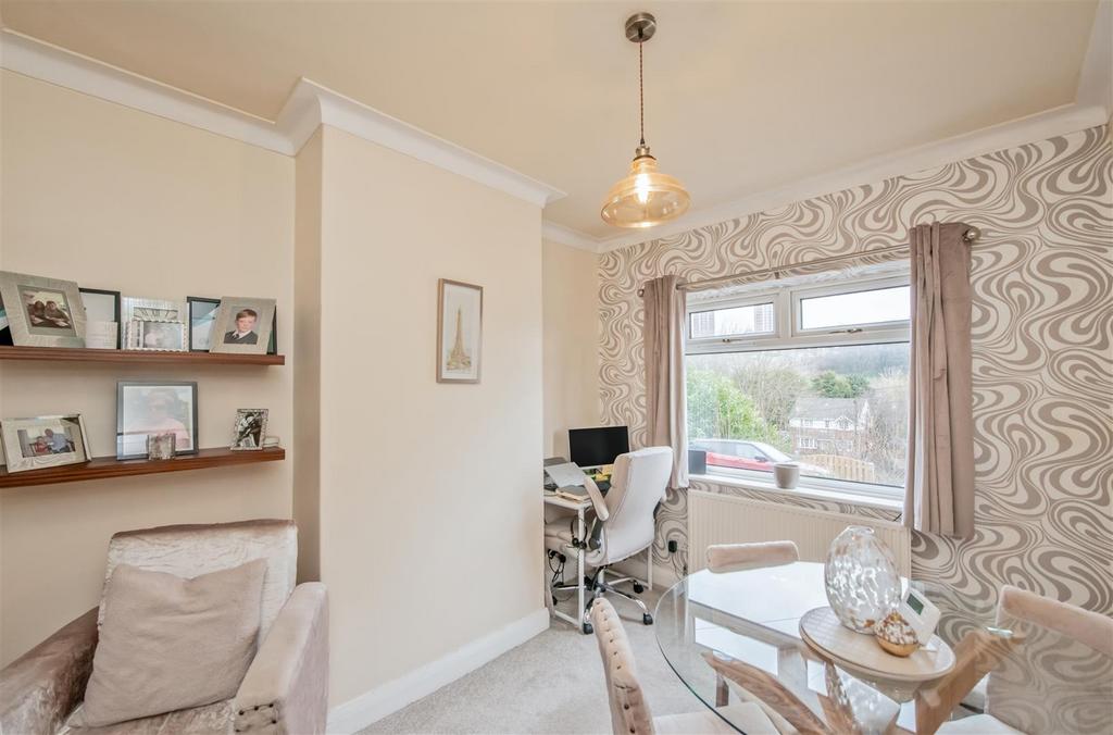 Dining Room: