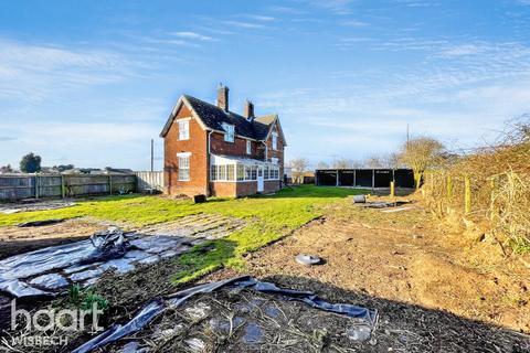 4 bedroom detached house for sale, Ferry Lane, Newton-in-the-Isle