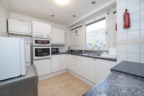 2 bedroom flat for sale, Longnor Road, Bethnal Green, London, E1