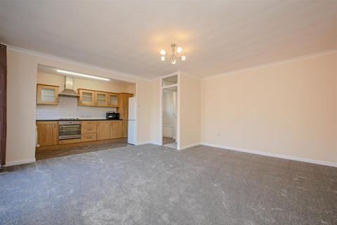 2 bedroom maisonette to rent, Fleet Way, Didcot OX11