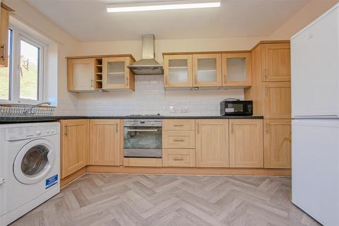 2 bedroom maisonette to rent, Fleet Way, Didcot OX11