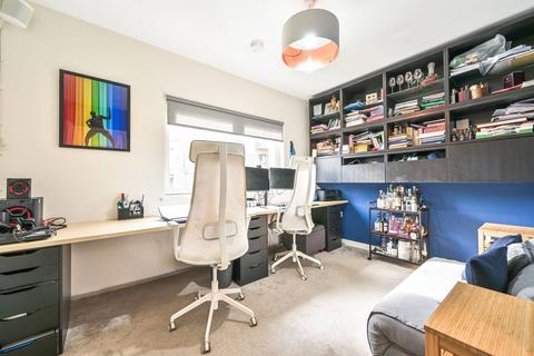 3 bedroom flat for sale, Sorrel Mead, Hendon, LONDON, NW9