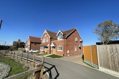 3 bedroom house to rent, Mill Lane, Sindlesham, Wokingham, RG41